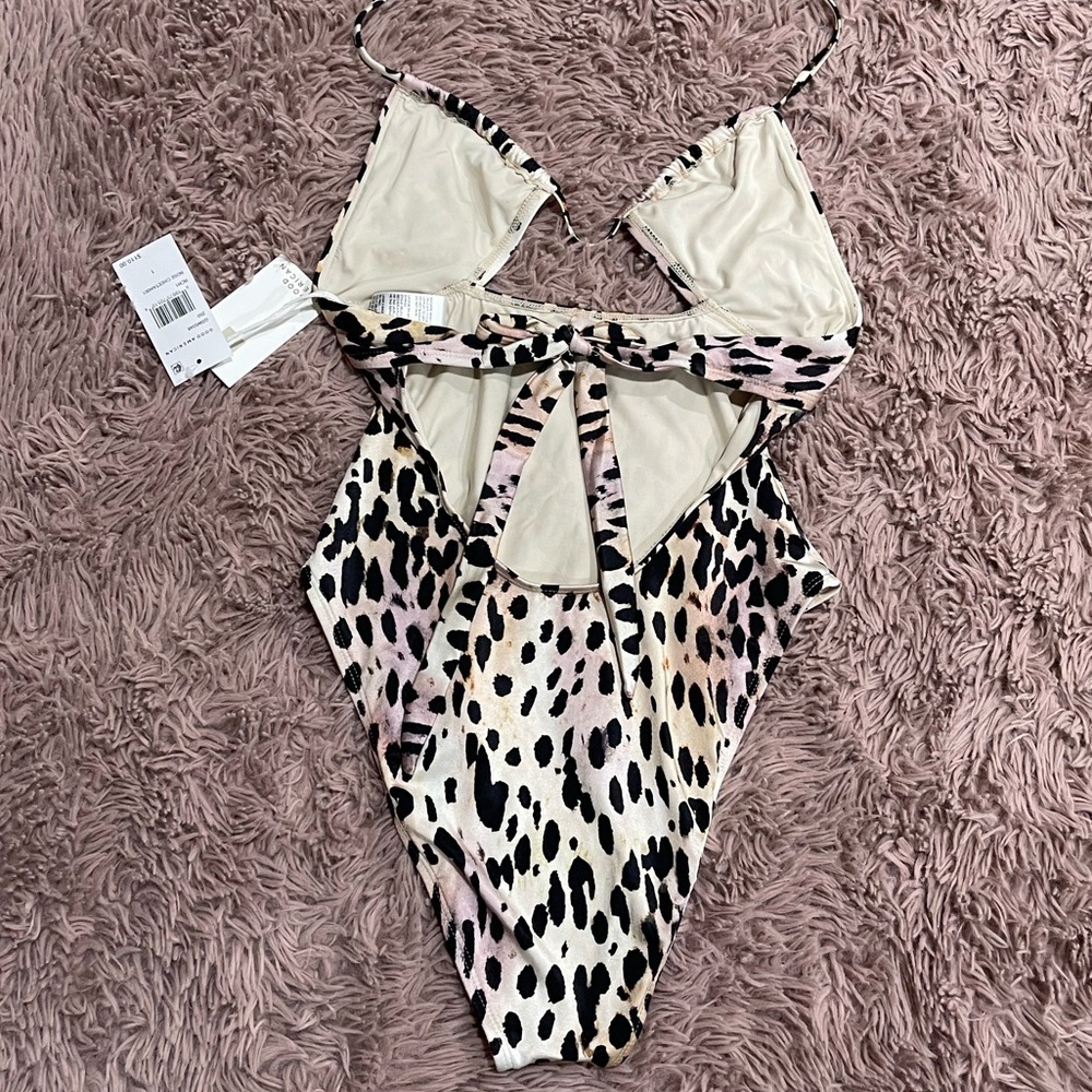 GOOD American Ruched Halter One-Piece Swimsuit in Cheetah Rose Print - Picture 7 of 10
